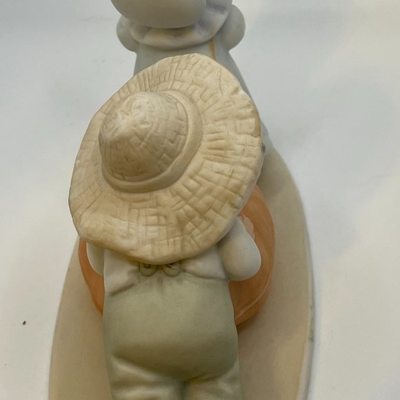 Circle of Friends by Masterpiece "Harvest Time" 1991 Homco Figurine - Picture 4 of 5